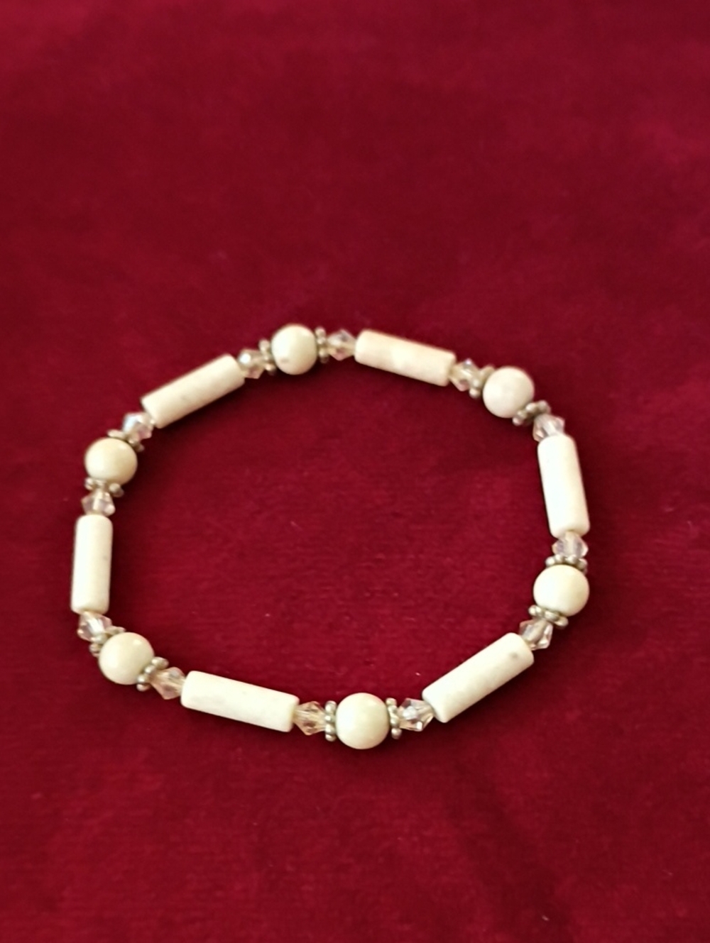 Classic Cream Bead Stretch Bracelet - Unbranded